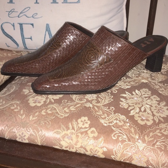 Women's Shoes by Art Size 9 1/2 NWT - Picture 1 of 14